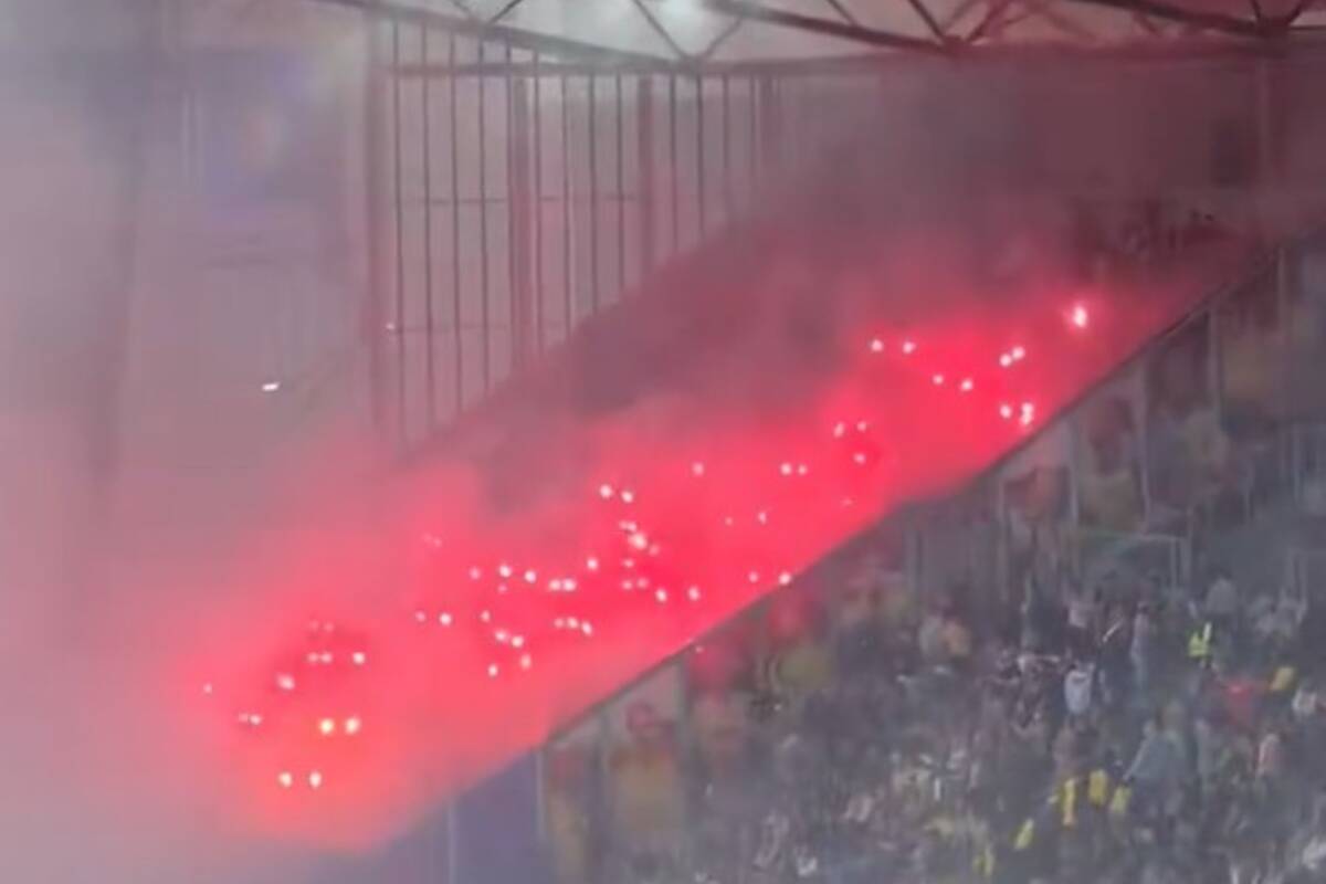 Skandal w Holandii. Mecz Eredivisie przerwany [WIDEO, AKTUALIZACJA]