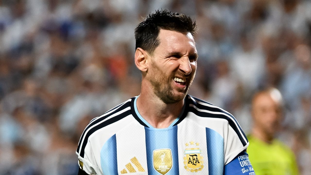 Messi na rezerwie, Argentyna do remontu. 