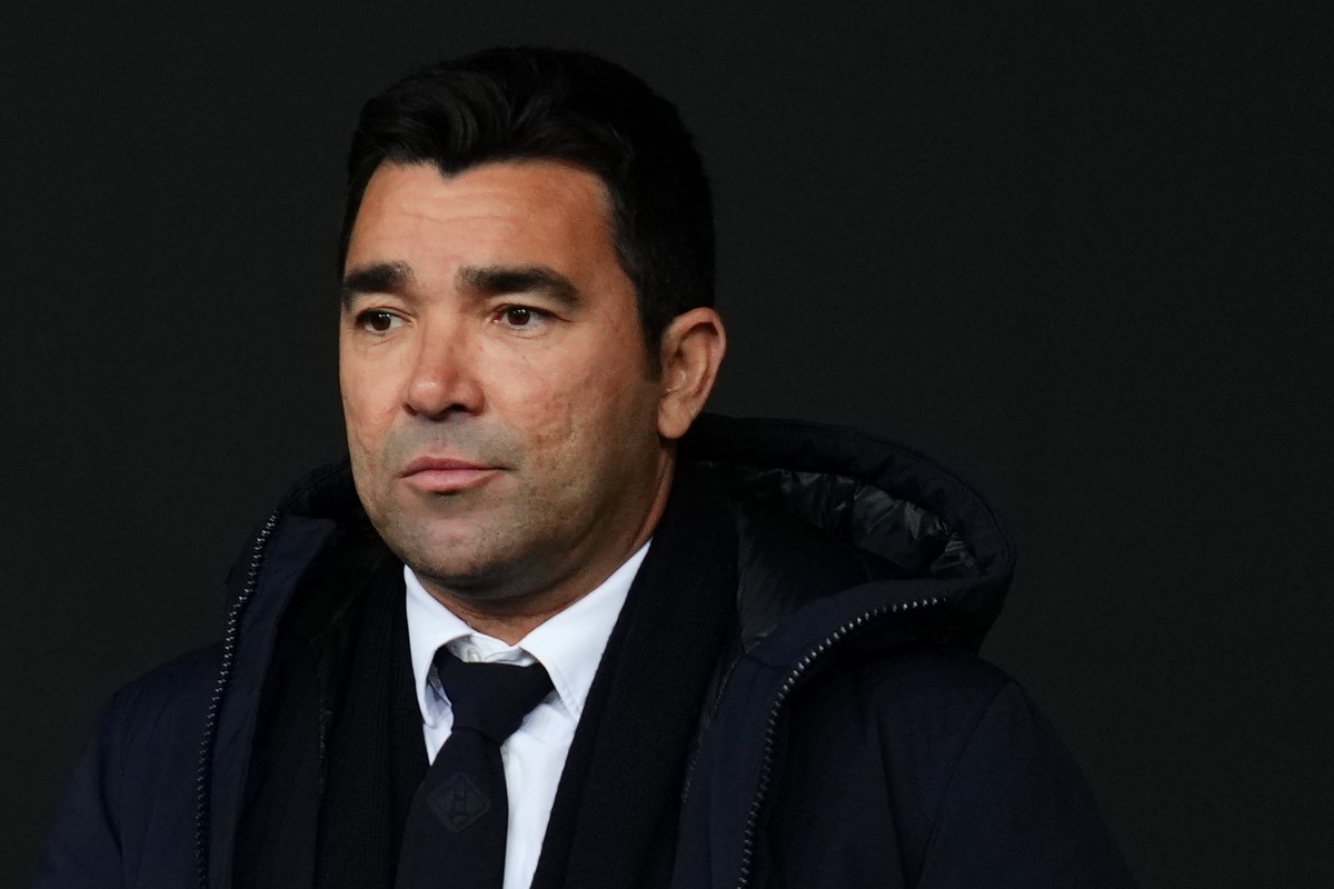 FC Barcelona rozważa transfer hiszpańskiego pomocnika. Deco już działa
