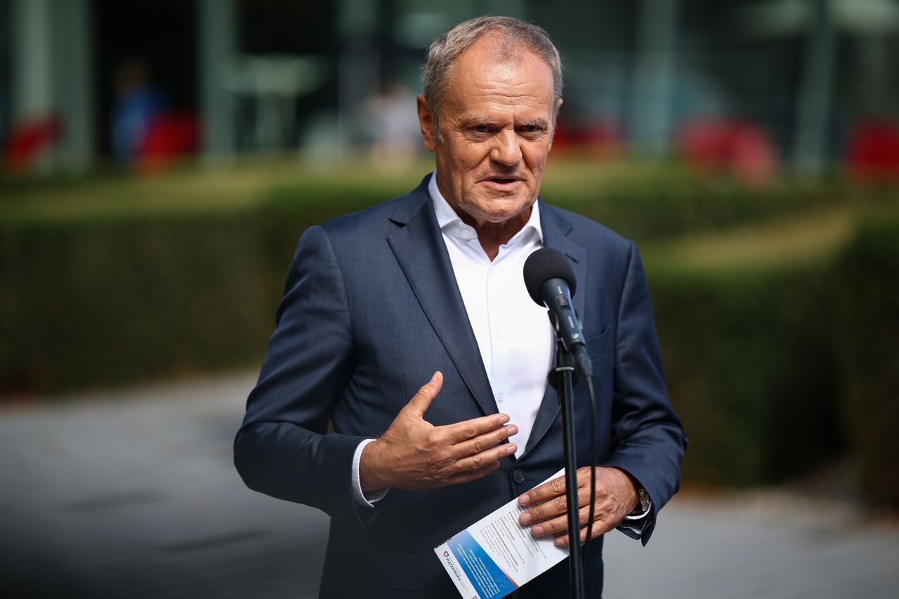 Tusk przyjechał do Krakowa. Zaczął mówić o Ekstraklasie
