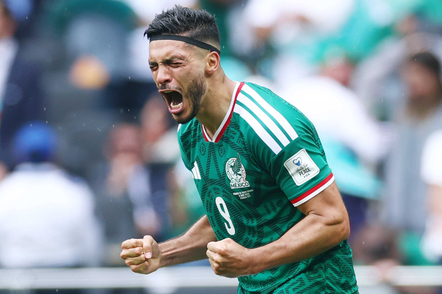 Otarł się o śmierć, teraz strzelił swojego pierwszego gola na mundialu. Łzy szczęścia
