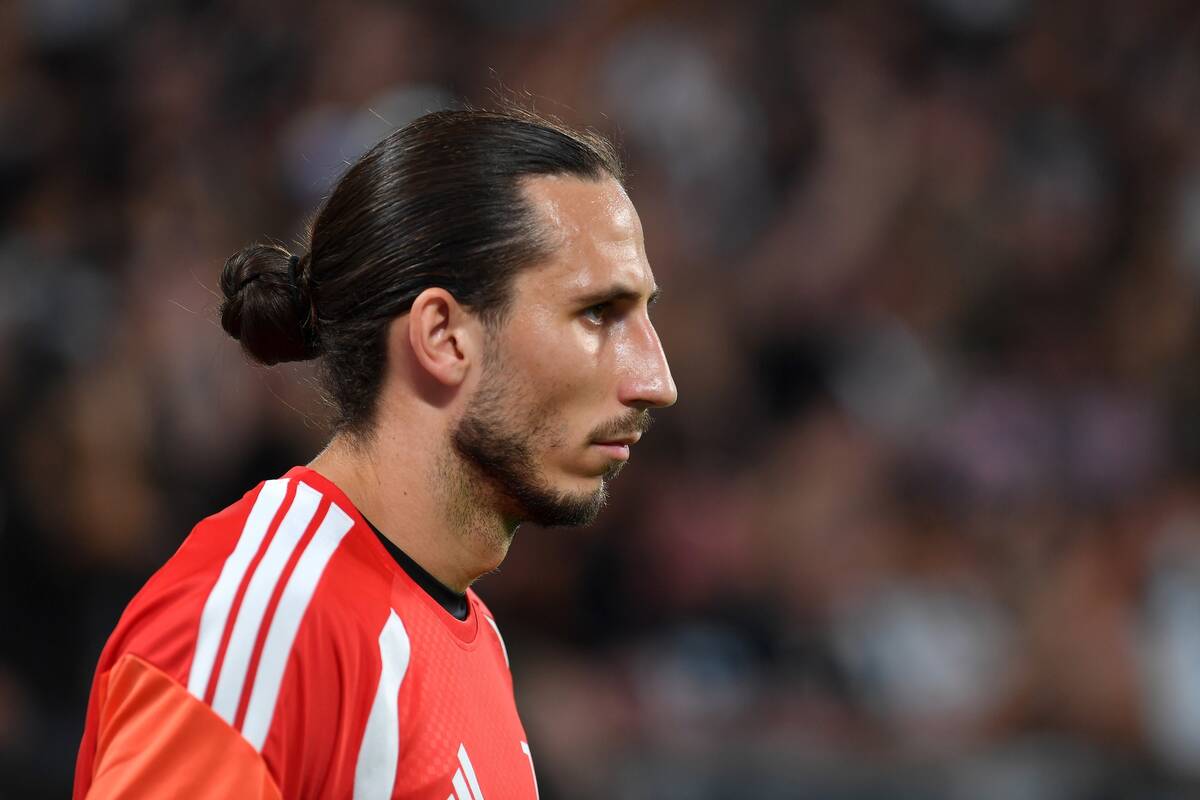 Buffon wychwala Grabarę. Nawiązał do Szczęsnego