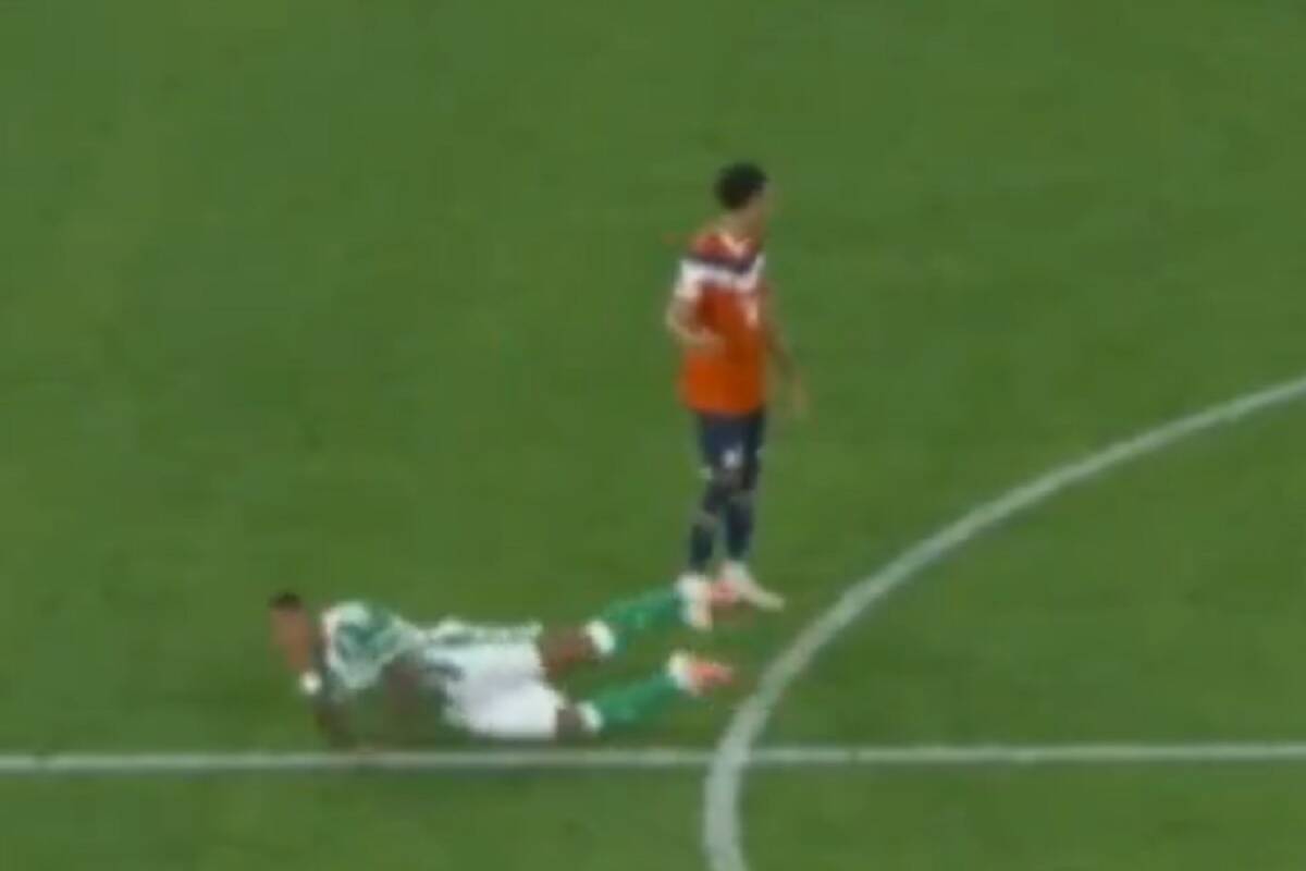 Bracia Mbappe w roli głównej. Ethan stracił głowę i wyleciał, Kylian strzelił gola [WIDEO]