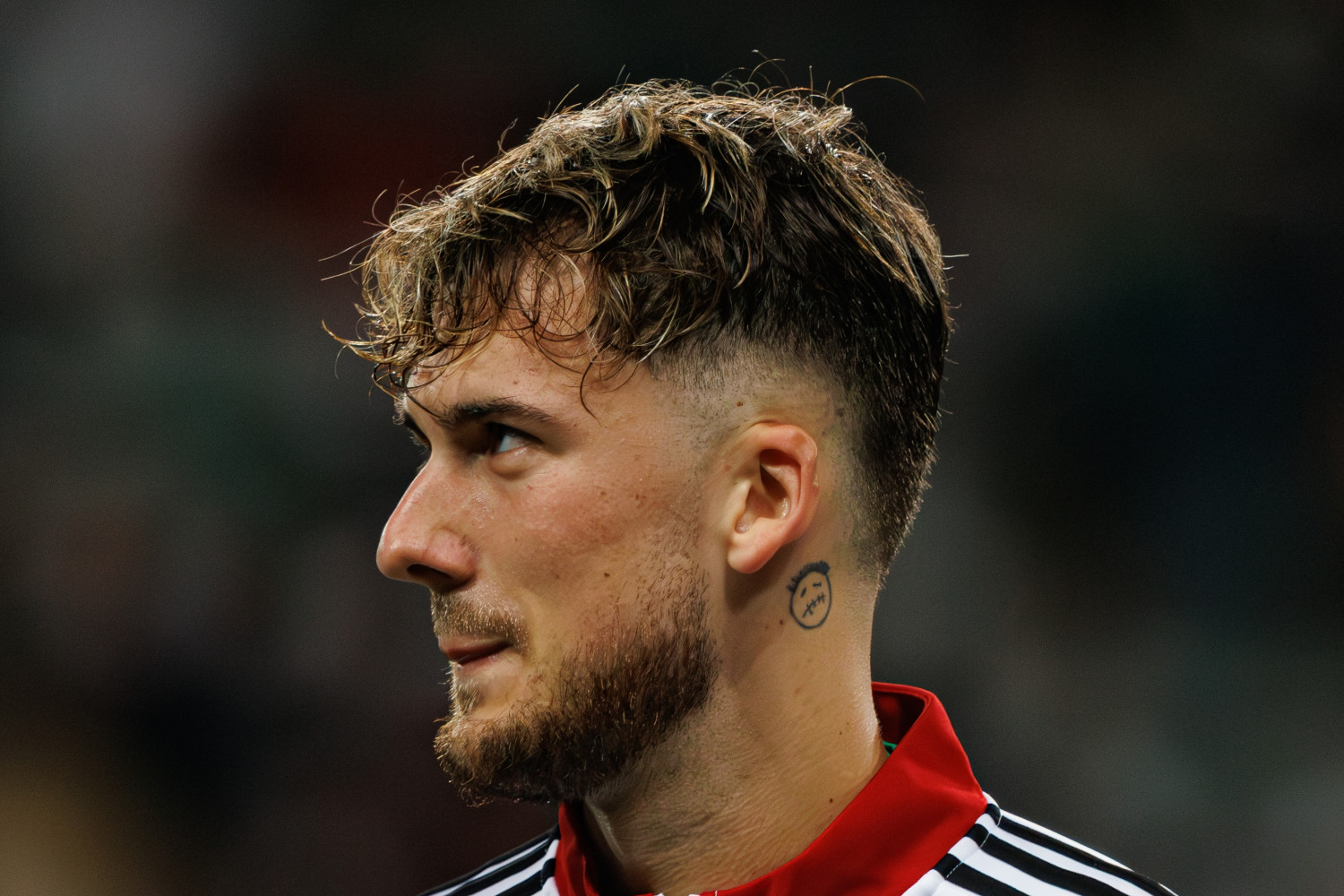 Kacper Tobiasz podpisał