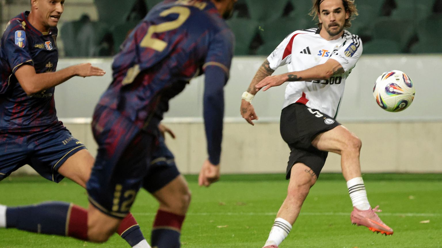 Niewypał transferowy odszedł z Legii. Ma już nowy klub