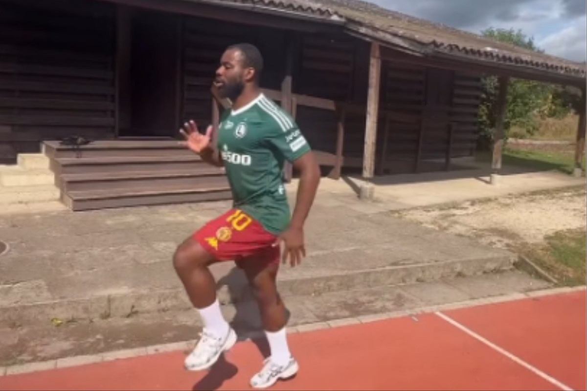 Zdjęcie Pululu niesie się po sieci. Tylko spójrz na tę koszulkę