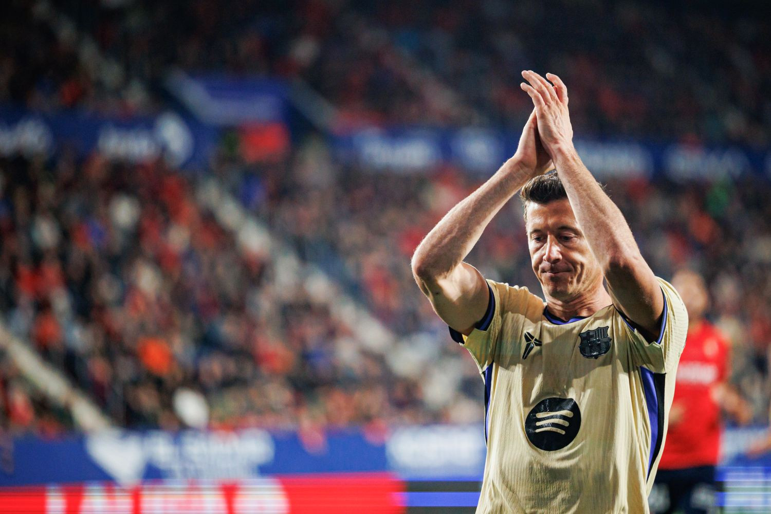 Robert Lewandowski żegna się z Camp Nou. Składy na mecz FC Barcelona - Real Betis [OFICJALNIE] | Transfery.info