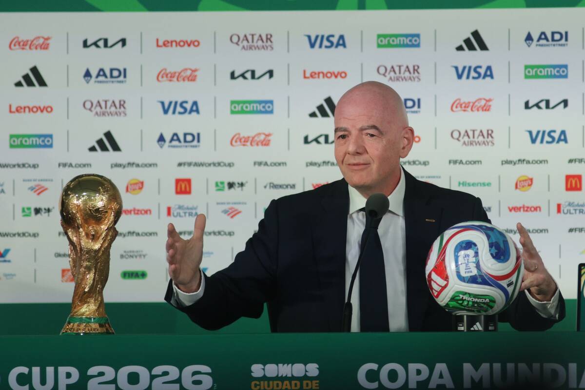 Kolejny cios w Infantino. Grożą bojkotem FIFA, szykują nowe rozgrywki