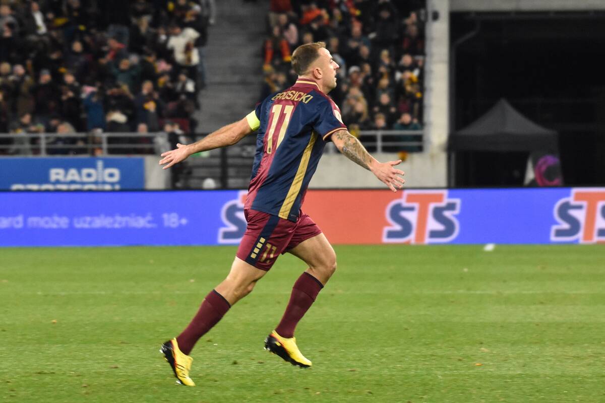 Grosicki w emocjach po dublecie. 