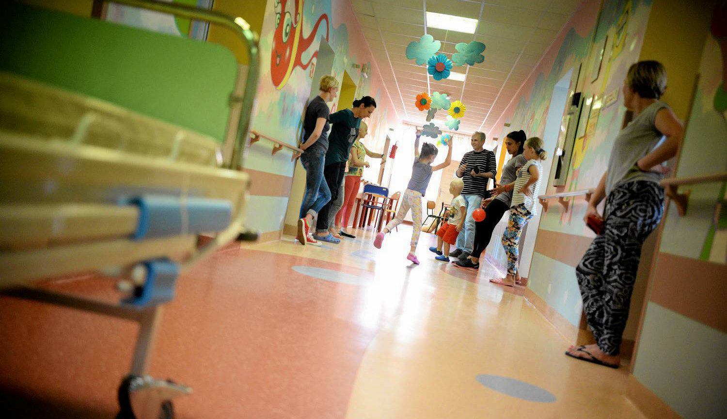 Super Mecz łączy piłkę nożną z pomocą potrzebującym - organizatorzy wspierają Fundację Cancer Fighters