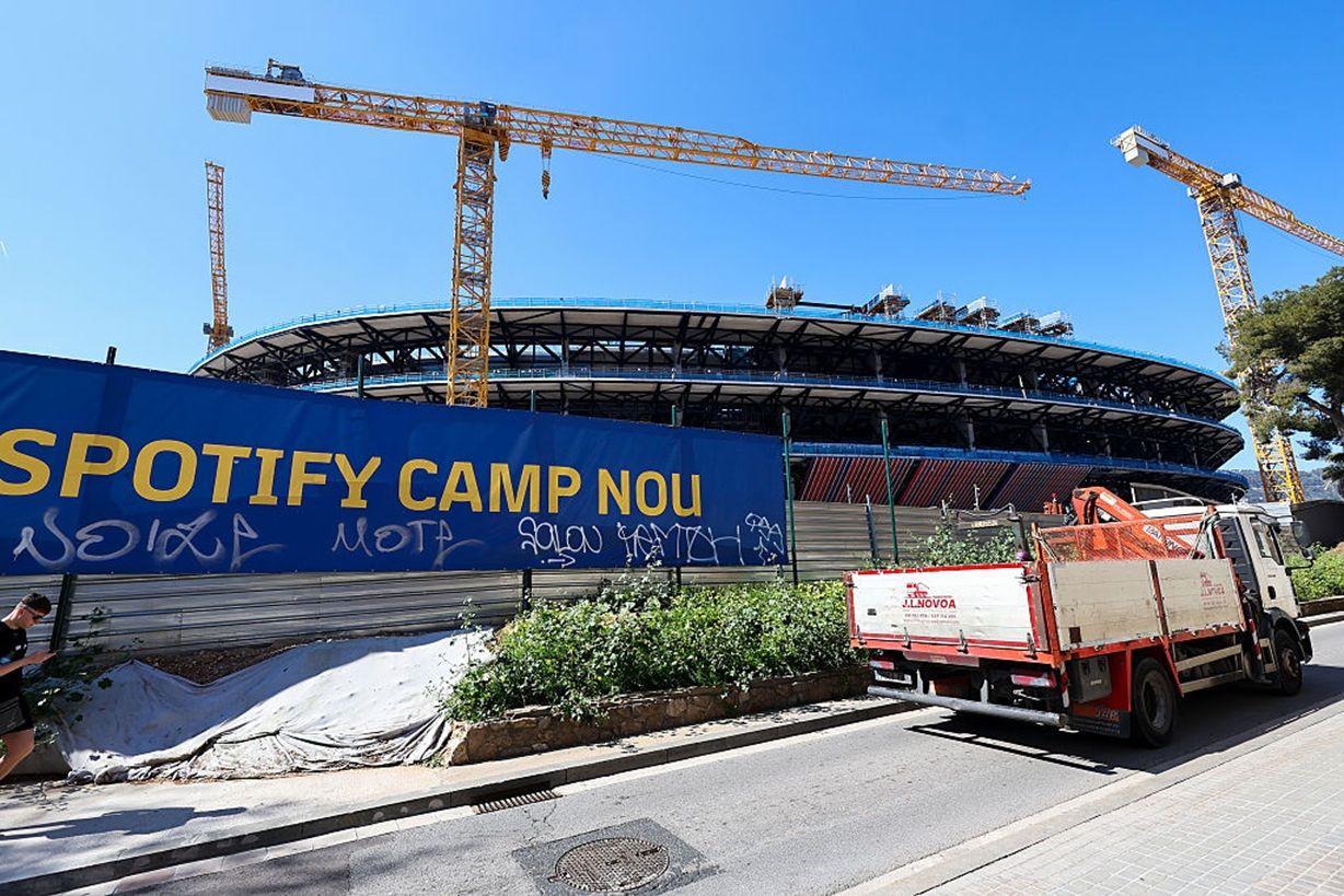 Dramat na Camp Nou. Nie żyje robotnik
