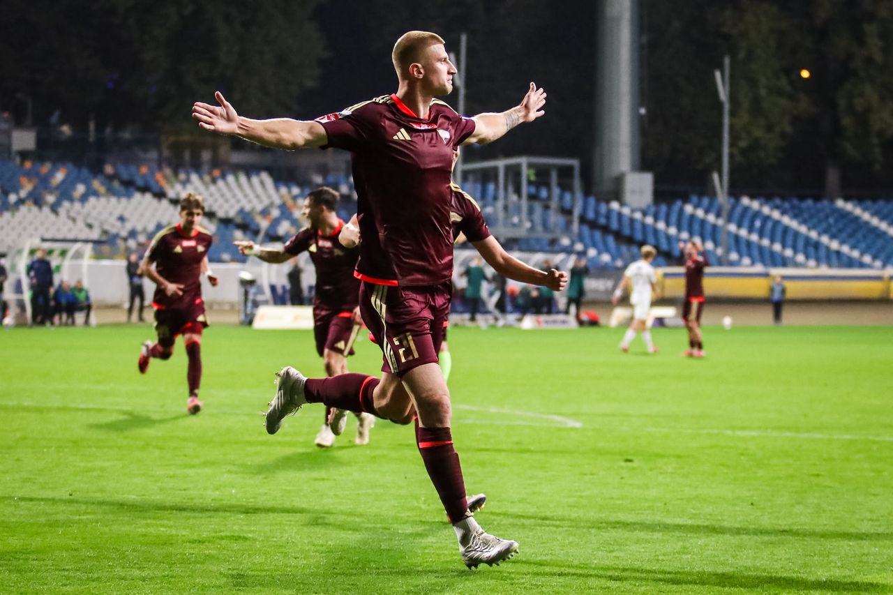 Lechia Gdańsk nie zwalnia. Kluczowe 5 minut w Rzeszowie