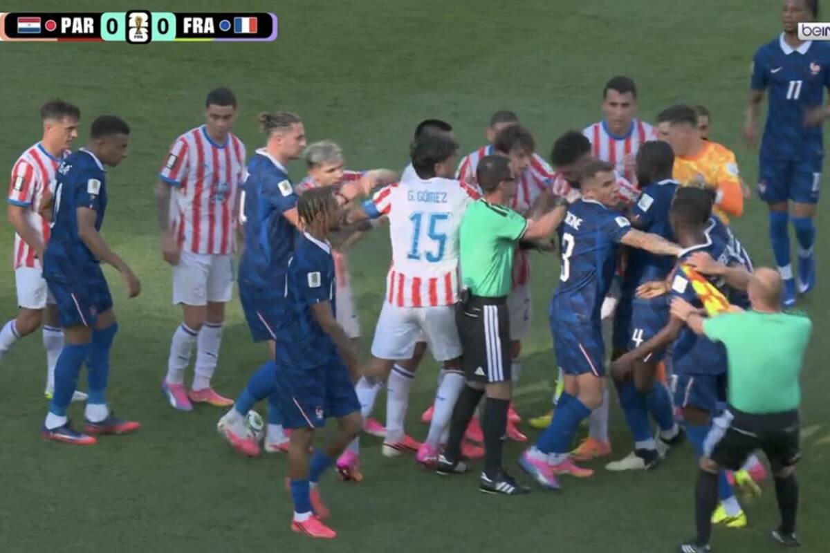 Gorąco w meczu Francji na MŚ. Zaczęło się od Mbappe [WIDEO]
