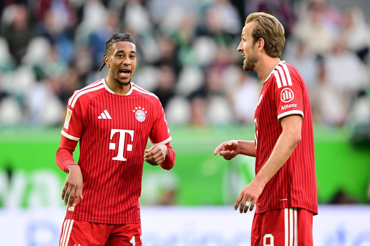 Olise do Realu, Kane do Barcelony?! Działacz Bayernu odpowiada - Goal.pl