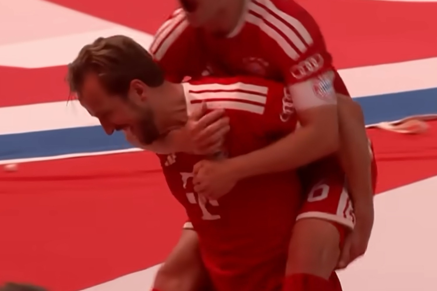Bayern Monachium (w końcu) zdobywcą Pucharu Niemiec. Hat-trick Harry'ego Kane'a [WIDEO] | Transfery.info