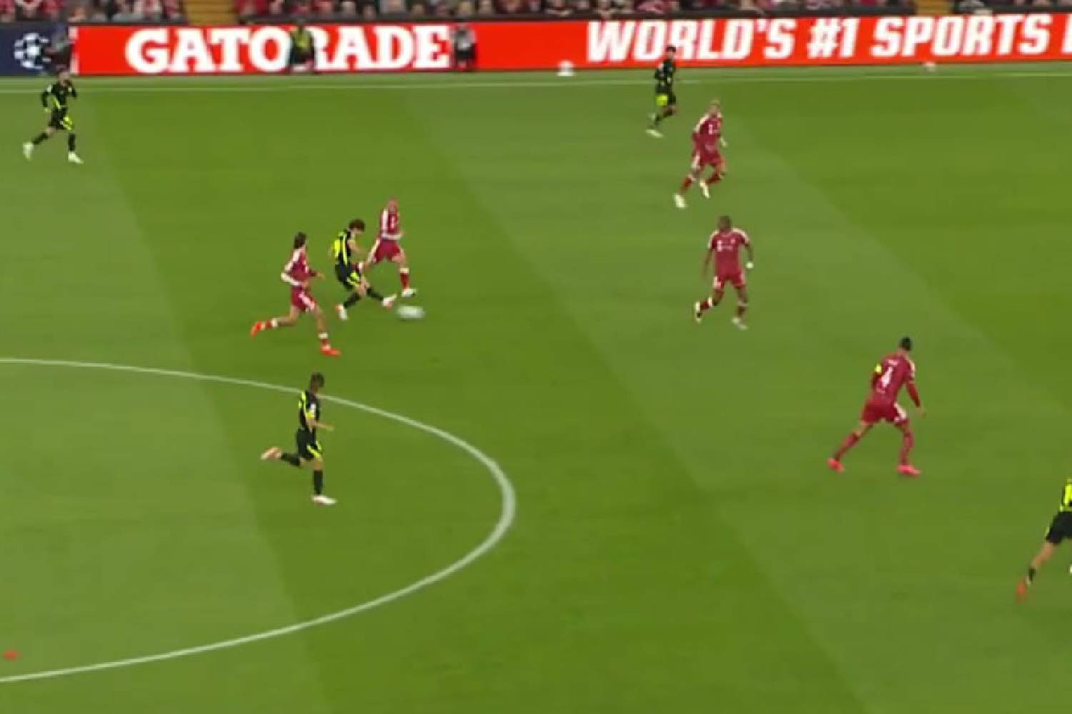Błysk Juliána Álvareza! Atlético Madryt prowadzi na Anfield [WIDEO]