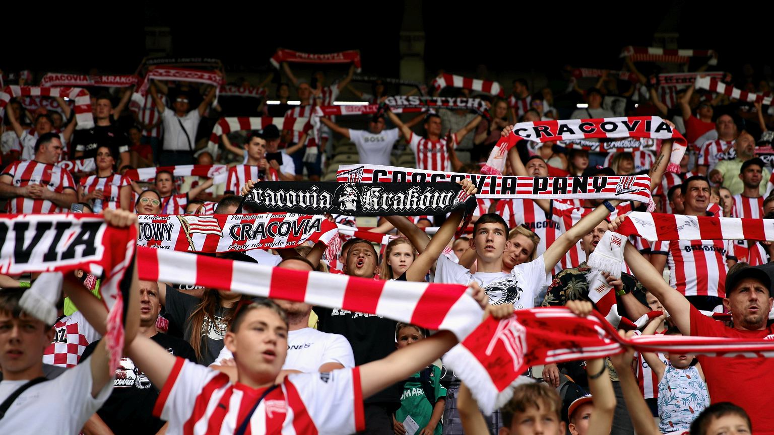 Trzęsienie ziemi w Cracovii? Właściciel zabrał głos