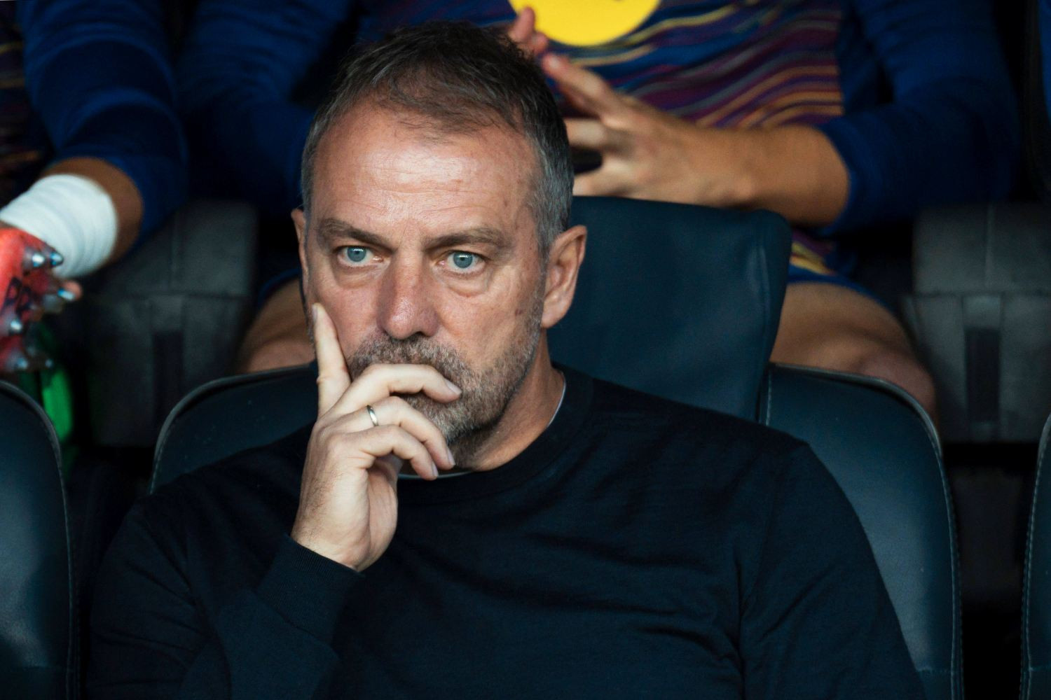 FC Barcelona myśli już o zimowym oknie. Hansi Flick wyznaczył priorytet