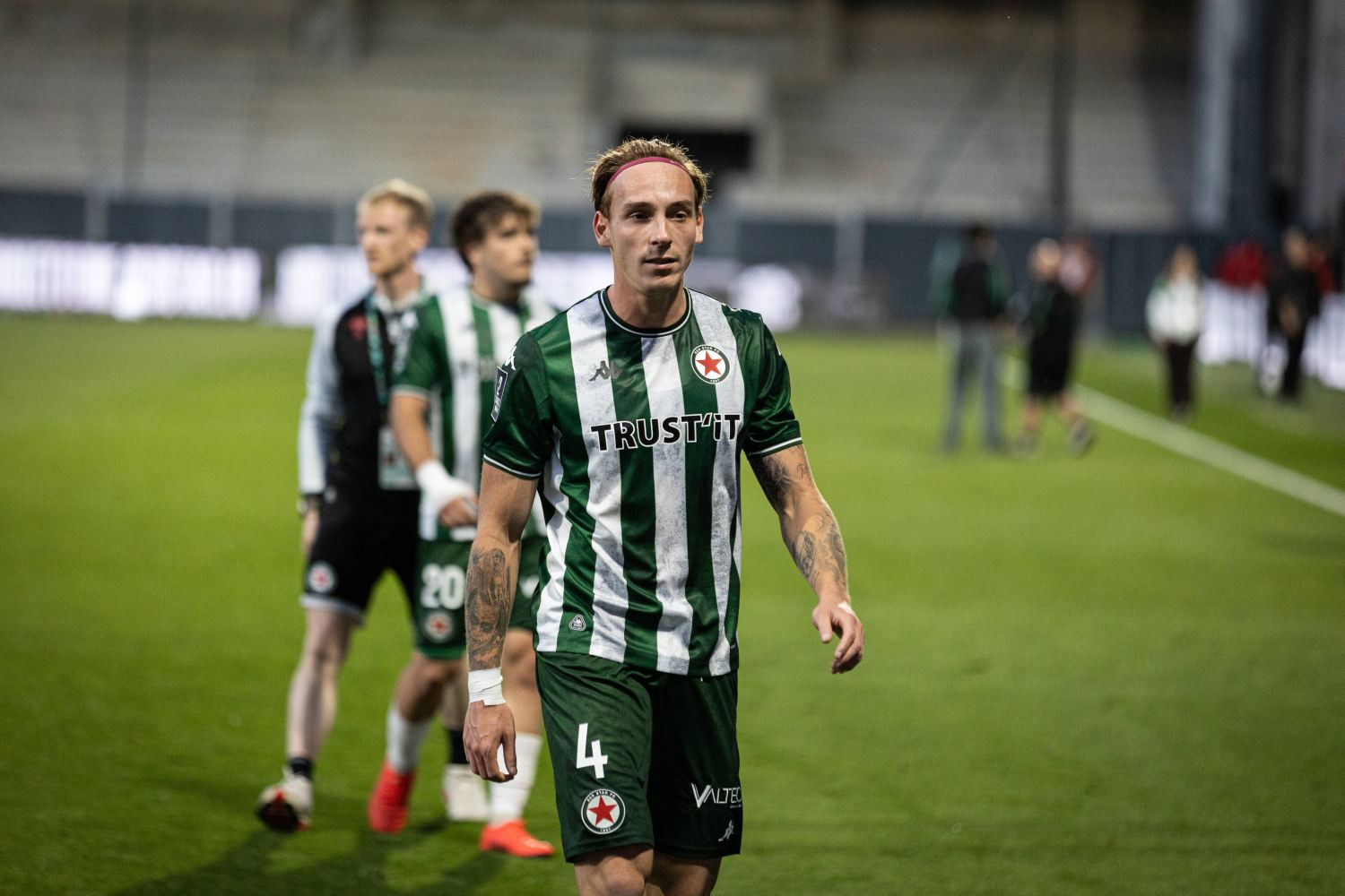 Łączono go z powrotem do Polski, teraz może trafić na zaplecze Premier League