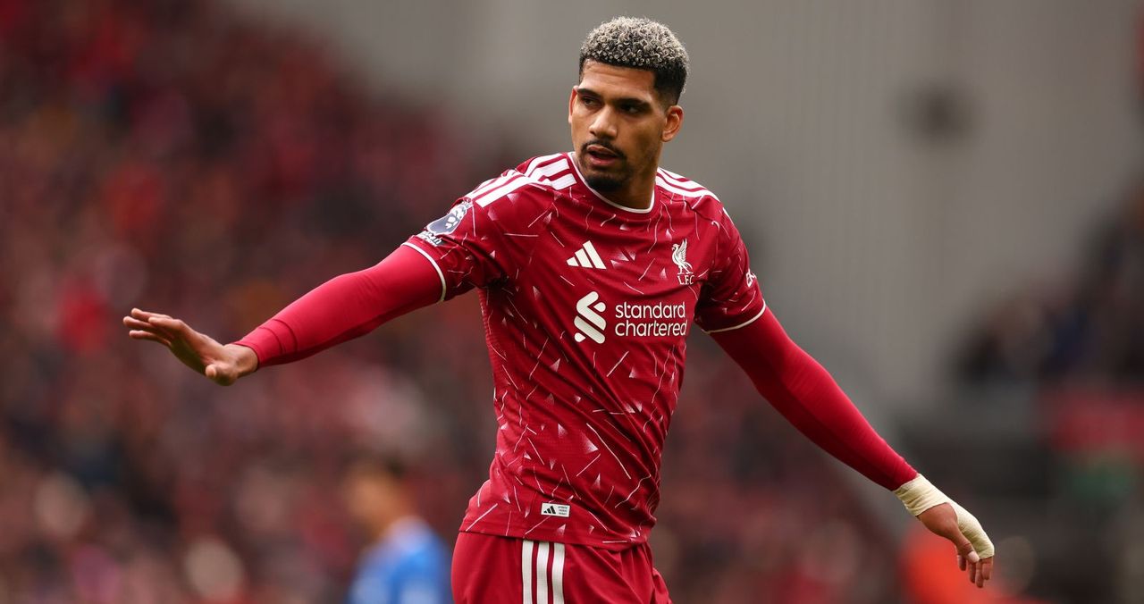 Ronald Araujo odżył w Liverpoolu! FC Barcelona może tego żałować