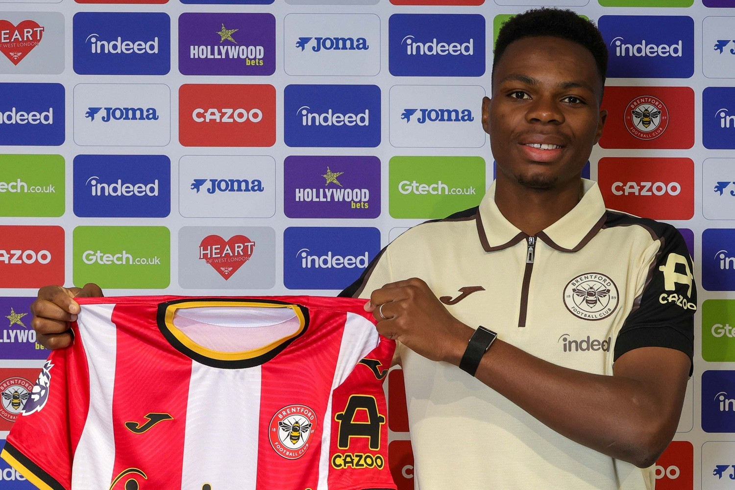 Z klubu Ligue 1 do Premier League. Potrójny rekord transferowy [OFICJALNIE]
