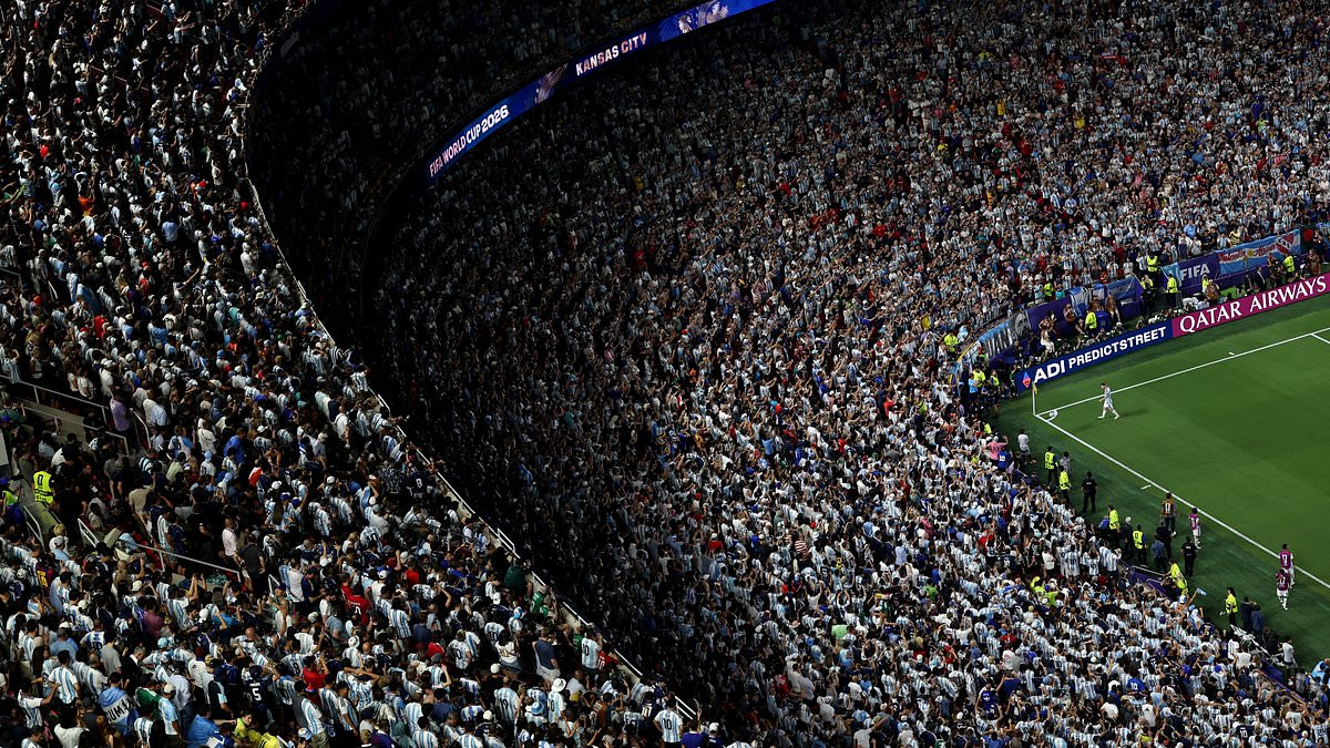 Czy to najlepsze zdjęcie sportowe W HISTORII? Fani Mundialu zachwyceni fotką Messiego