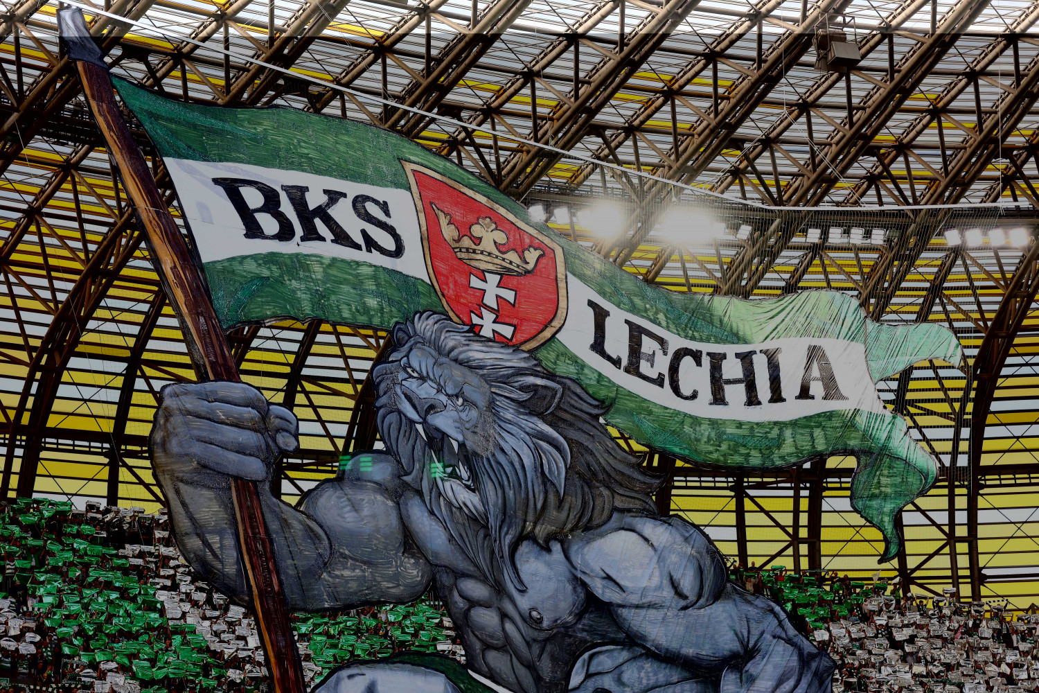 Nowy pomocnik o krok od Lechii Gdańsk