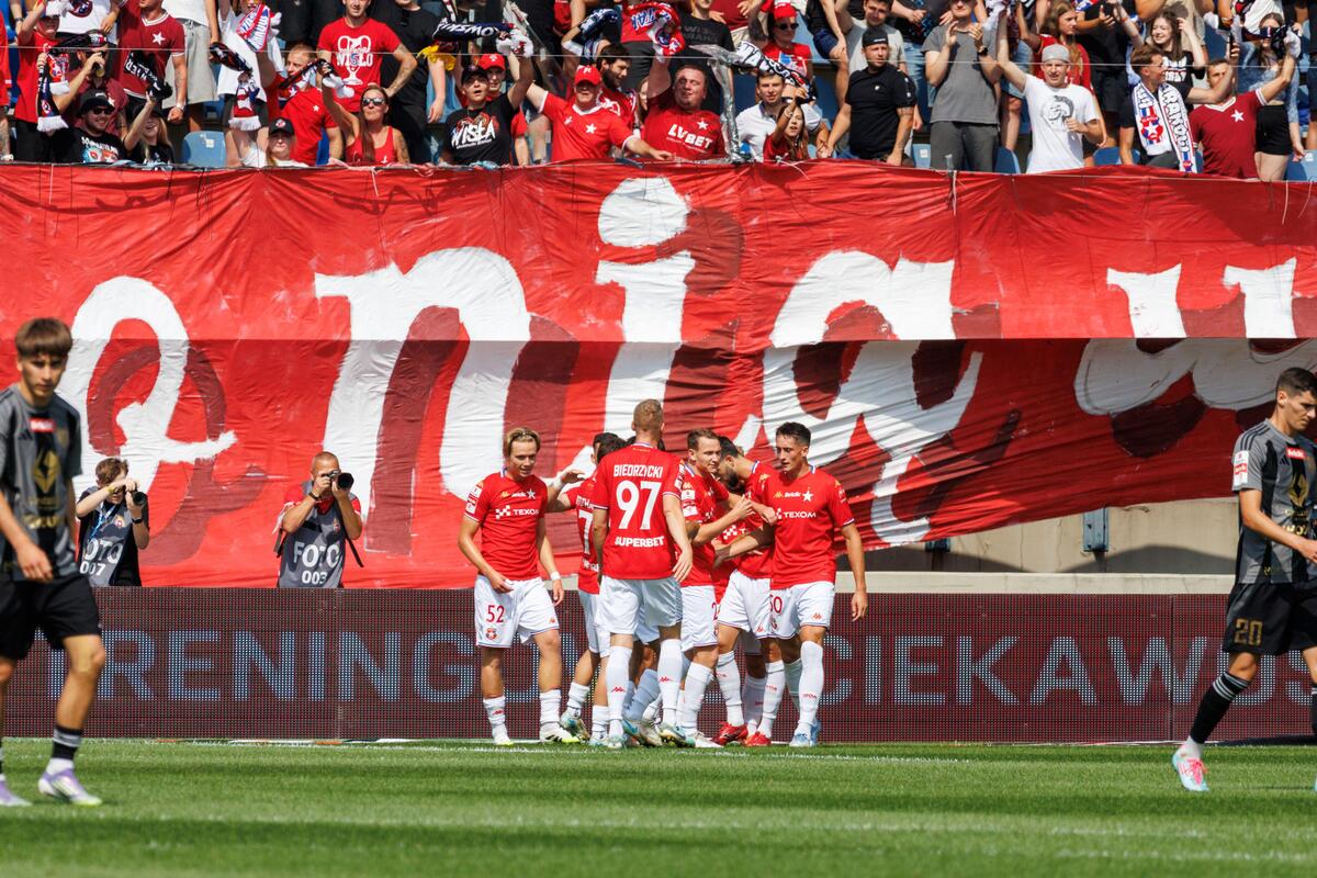 Wisła Kraków działa na rynku transferowym. Królewski przekazał najnowsze wieści