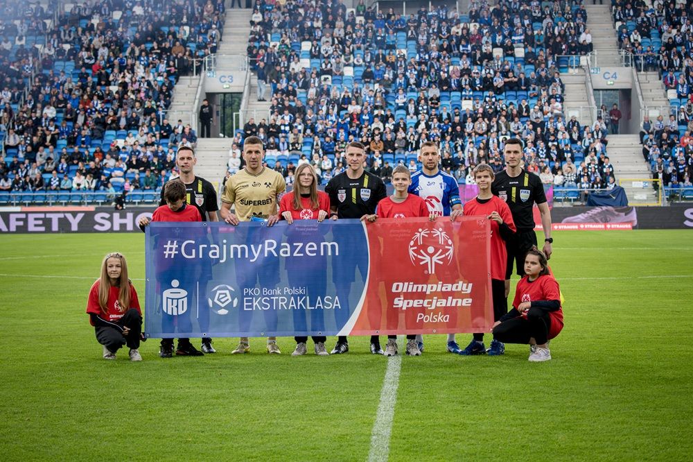 Piłkarski zawrót głowy. I to po raz dwudziesty szósty w historii!