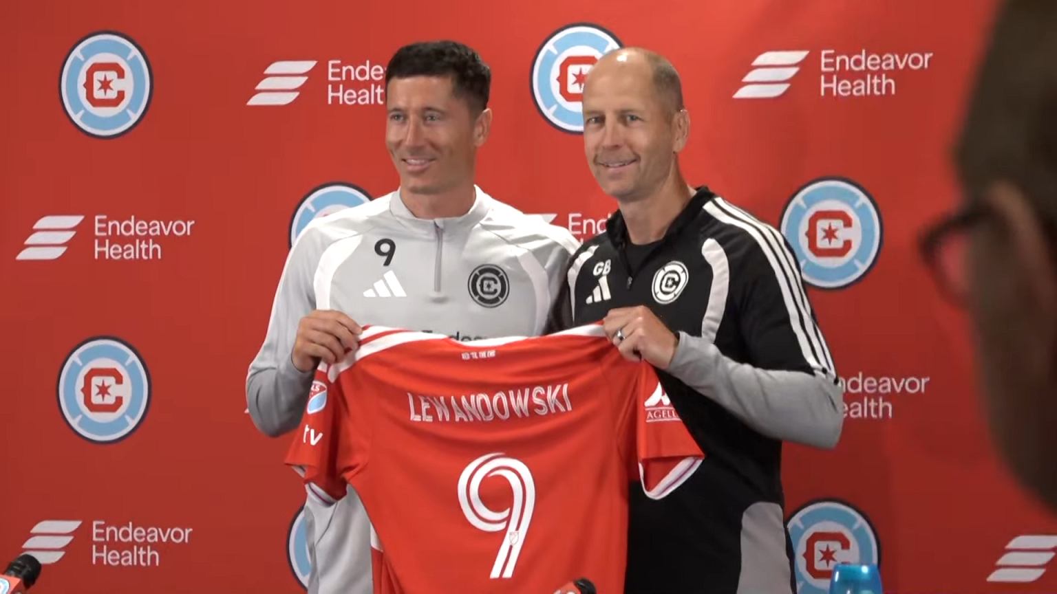 Tak wyglądała prezentacja Lewandowskiego. 