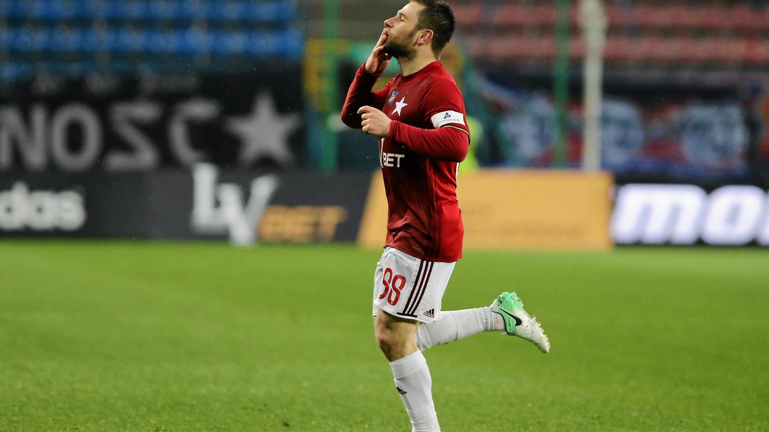 Wisła Kraków ogłosiła hit. Ulubieniec kibiców wraca