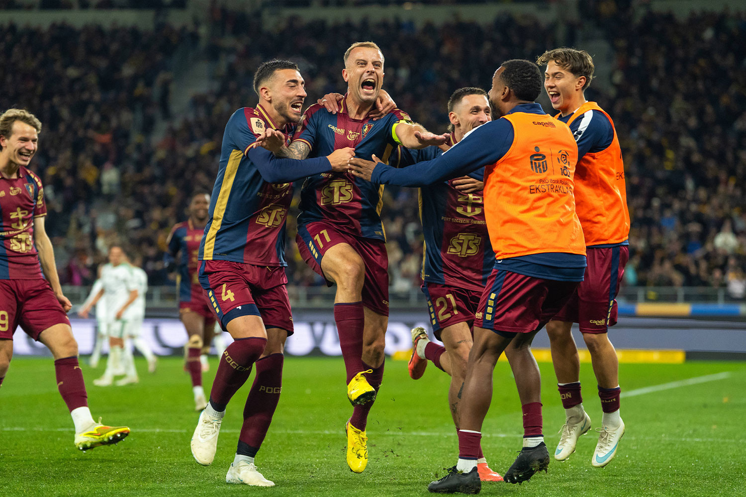 Kamil Grosicki pogonił Johna Carvera! Pogoń Szczecin przełamuje klątwę Anglika [WIDEO]