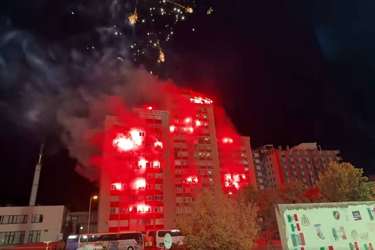 Hołd dla legendy przed meczem z Polską. Kosmiczne obrazki [WIDEO]