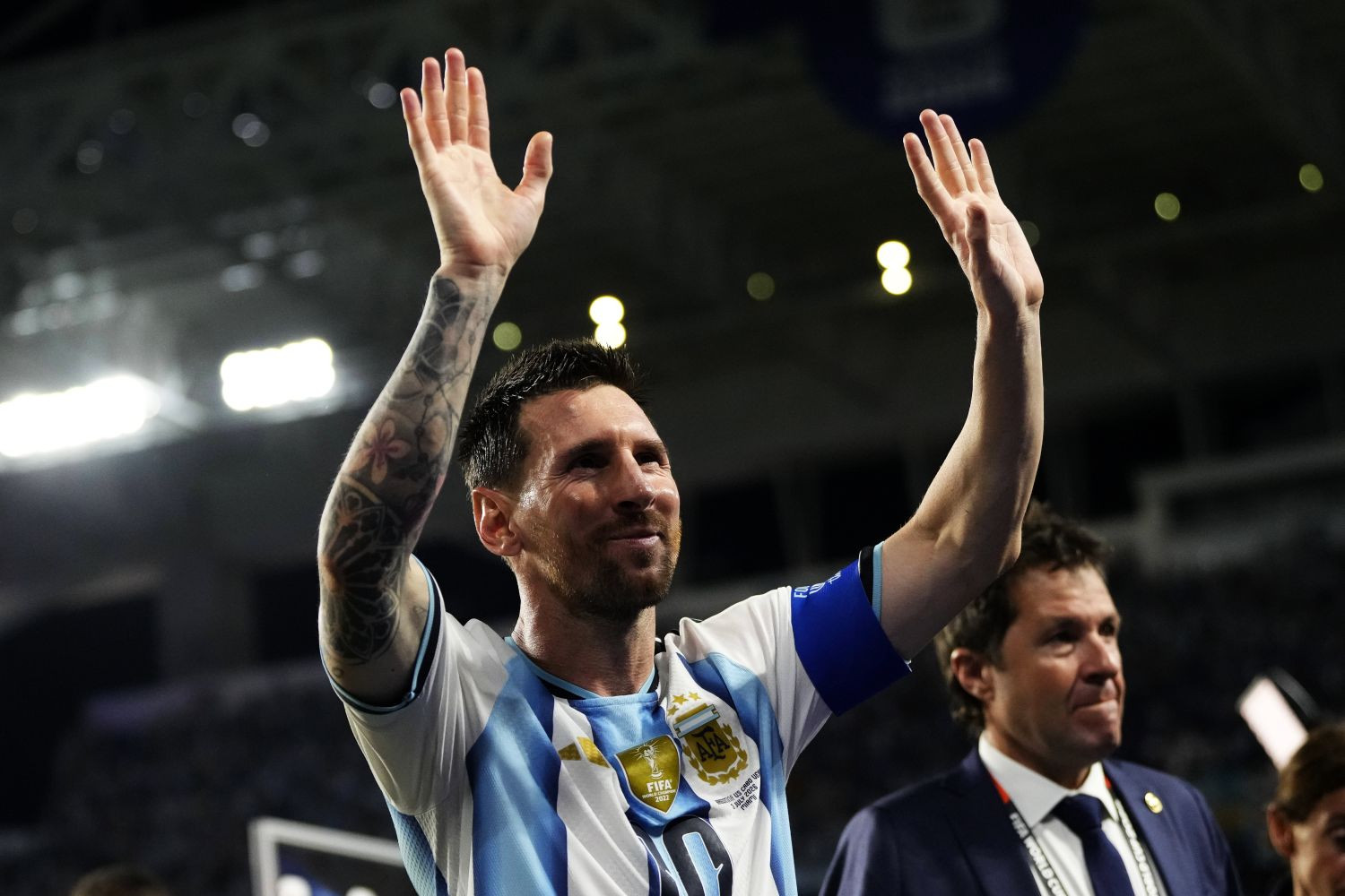Lionel Messi z szansami na Złotą Piłkę?! „Byłoby to idealne zwieńczenie jego kariery”
