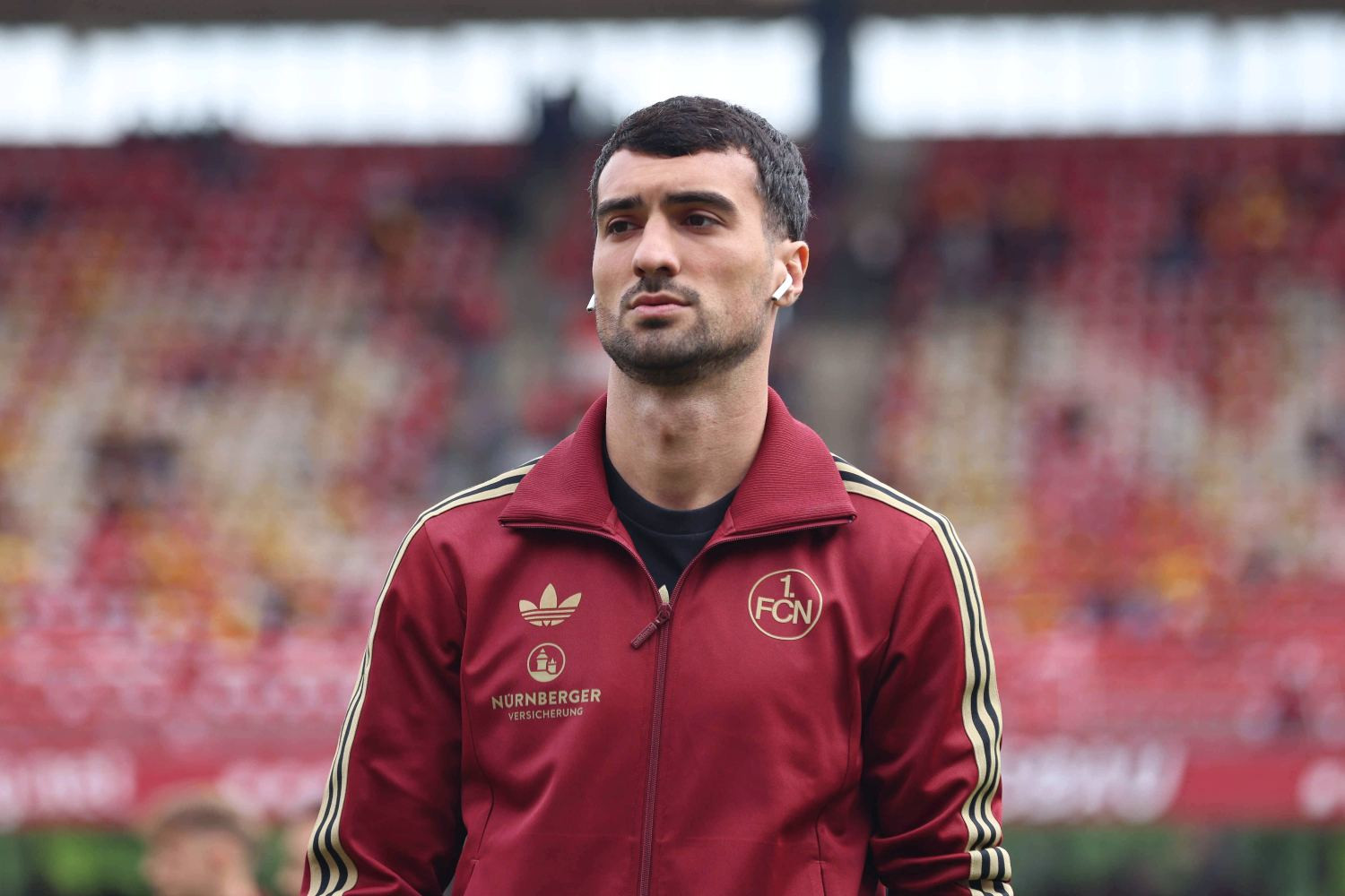 Mahir Emreli blisko niespodziewanego powrotu | Transfery.info