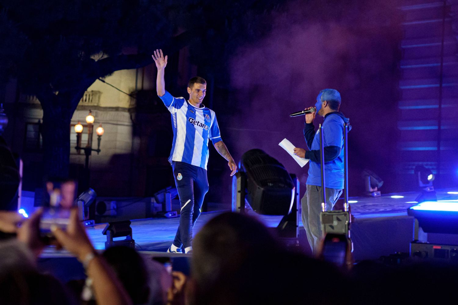 Tyle FC Porto chce za Jakuba Kiwiora?! | Transfery.info