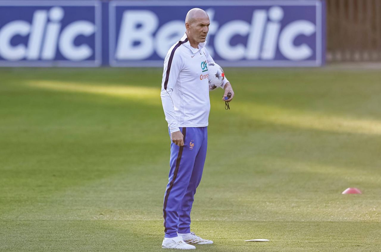 Zidane rozpoczął pracę. Francuzi już zauważyli zmiany