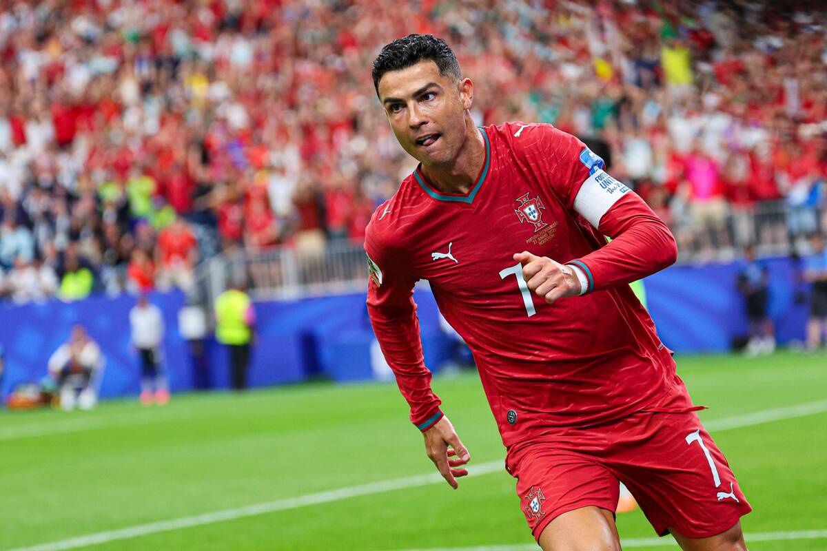 Wrze po popisie Ronaldo, w jednym jest niedościgniony. 