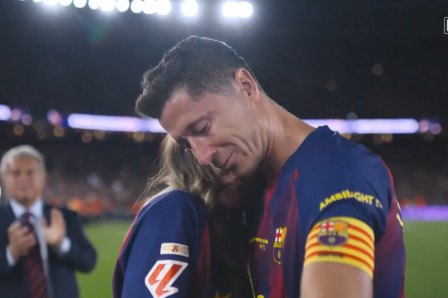 Tak wyglądał ostatni mecz Roberta Lewandowskiego na Camp Nou. Wzruszające pożegnanie [WIDEO] | Transfery.info