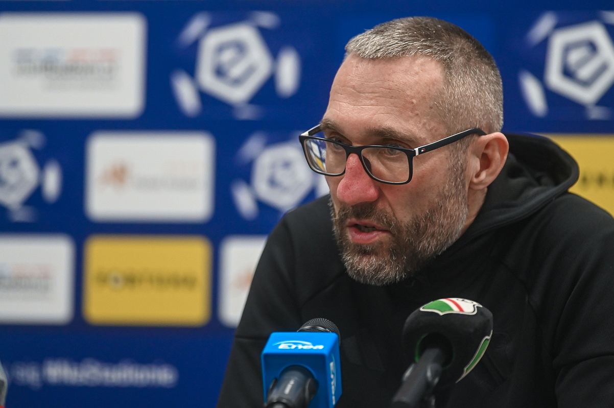 Legia dopiero się utrzymała, a Papszun mówi o europejskich pucharach