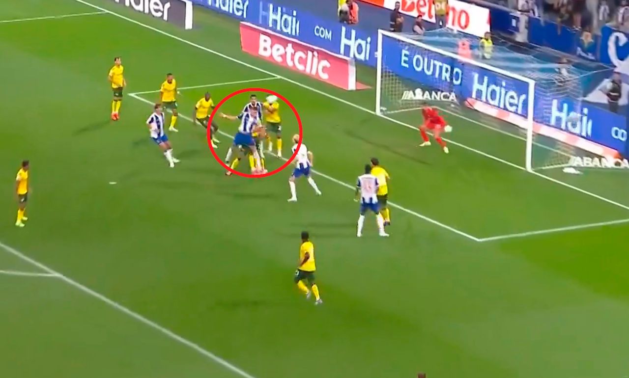 Bednarek dał radość kibicom FC Porto. Bramkarz nawet nie drgnął [WIDEO]