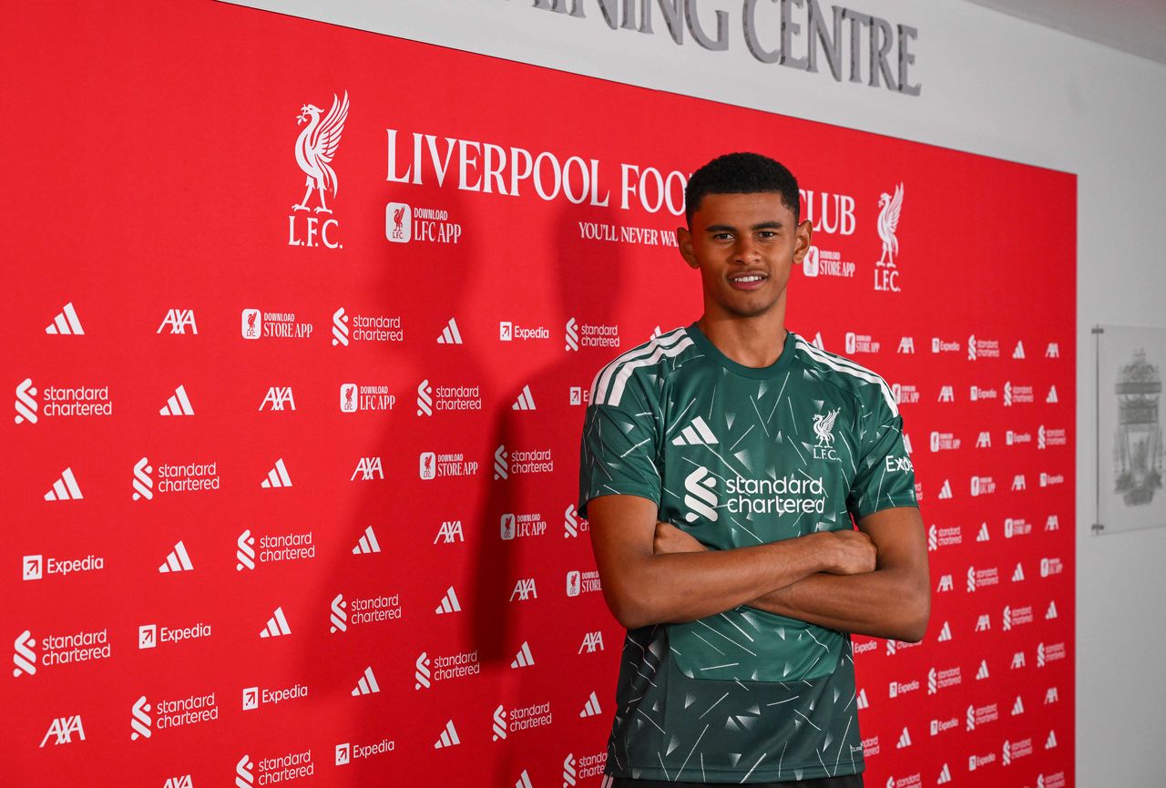 Liverpool wydał miliony na 18-letniego bramkarza. Zaskoczył nawet jego macierzysty klub