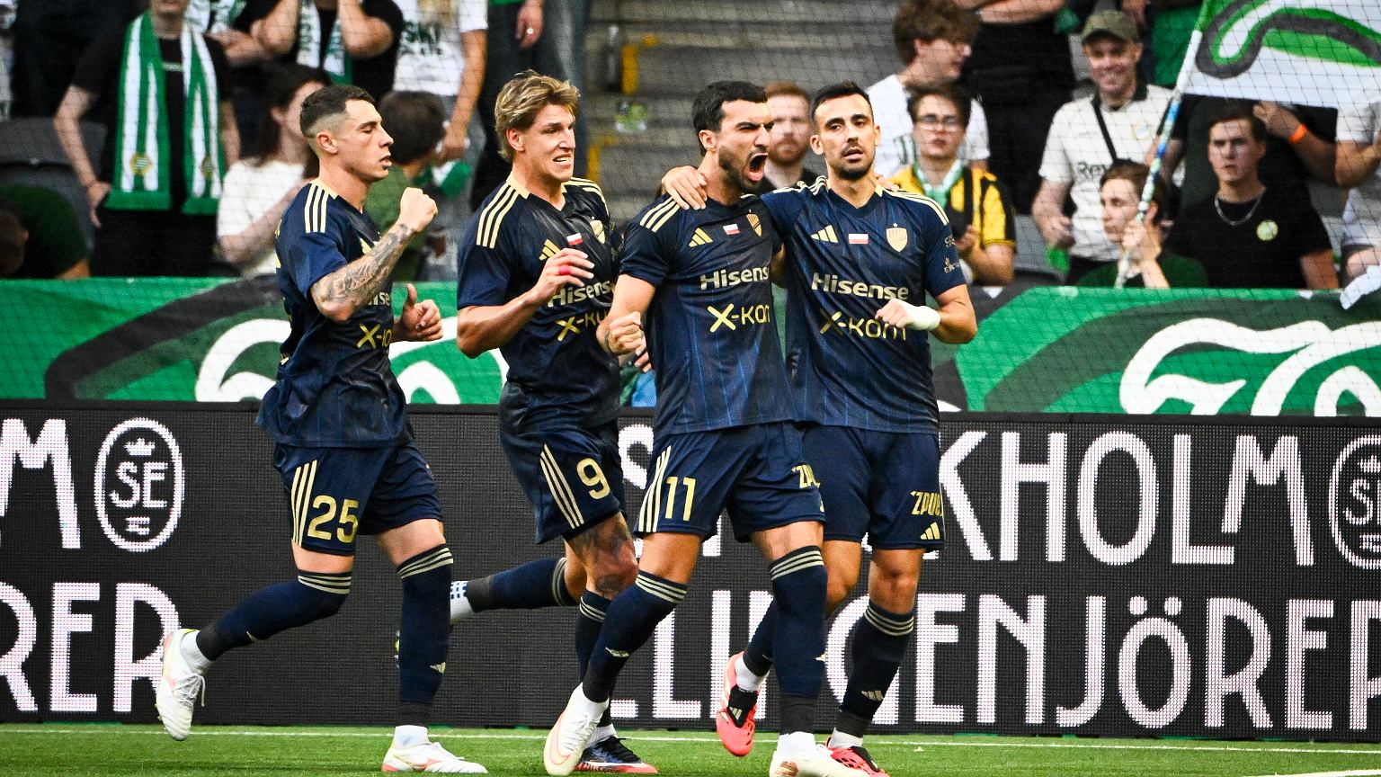 Ależ wrzało w meczu Rakowa! Gol do szatni i czerwona kartka