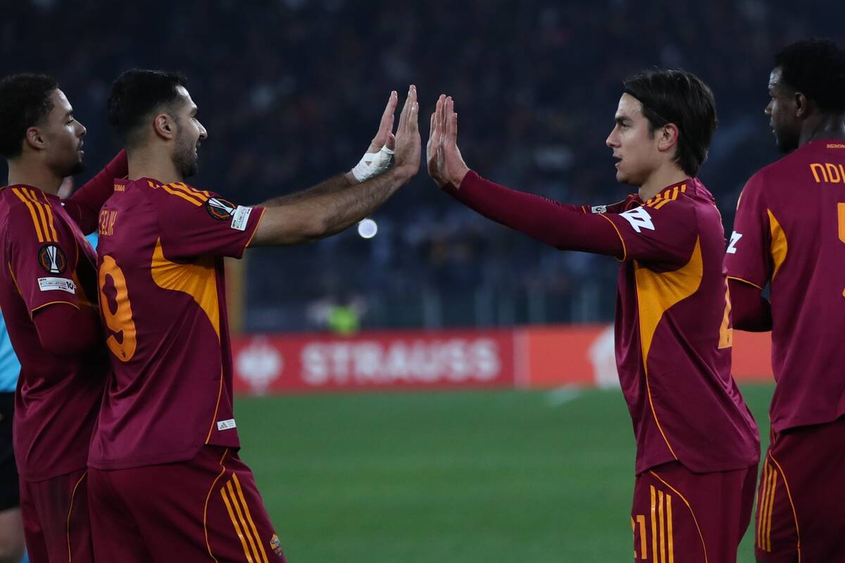 Roma dogadała się z dwoma piłkarzami. Grali w niej jeszcze we wtorek