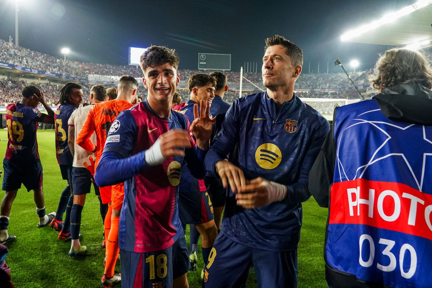 Napastnik wdzięczny Robertowi Lewandowskiemu. „Był dla mnie kimś w rodzaju ojca”