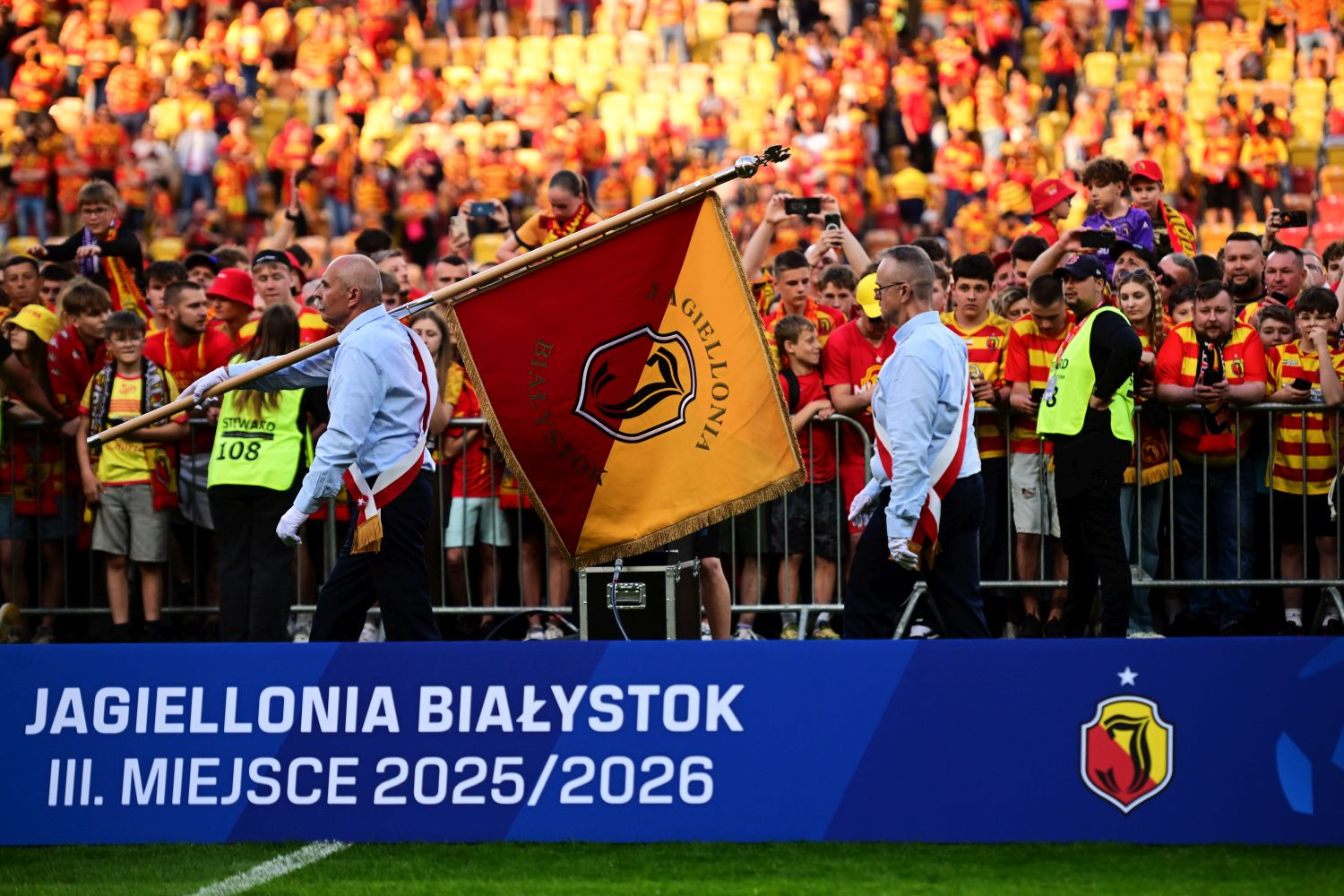 Jagiellonia Białystok poznała sędziego meczu w Lidze Europy. Chyba musi przeprowadzić się do Polski [OFICJALNIE]