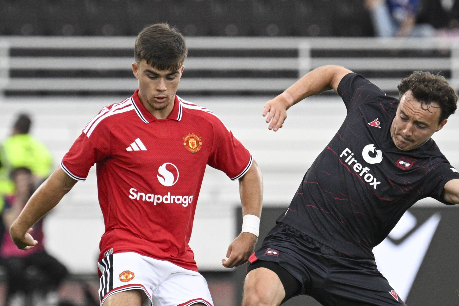 Niedoszły następca Luke'a Shawa na wylocie z Manchesteru United