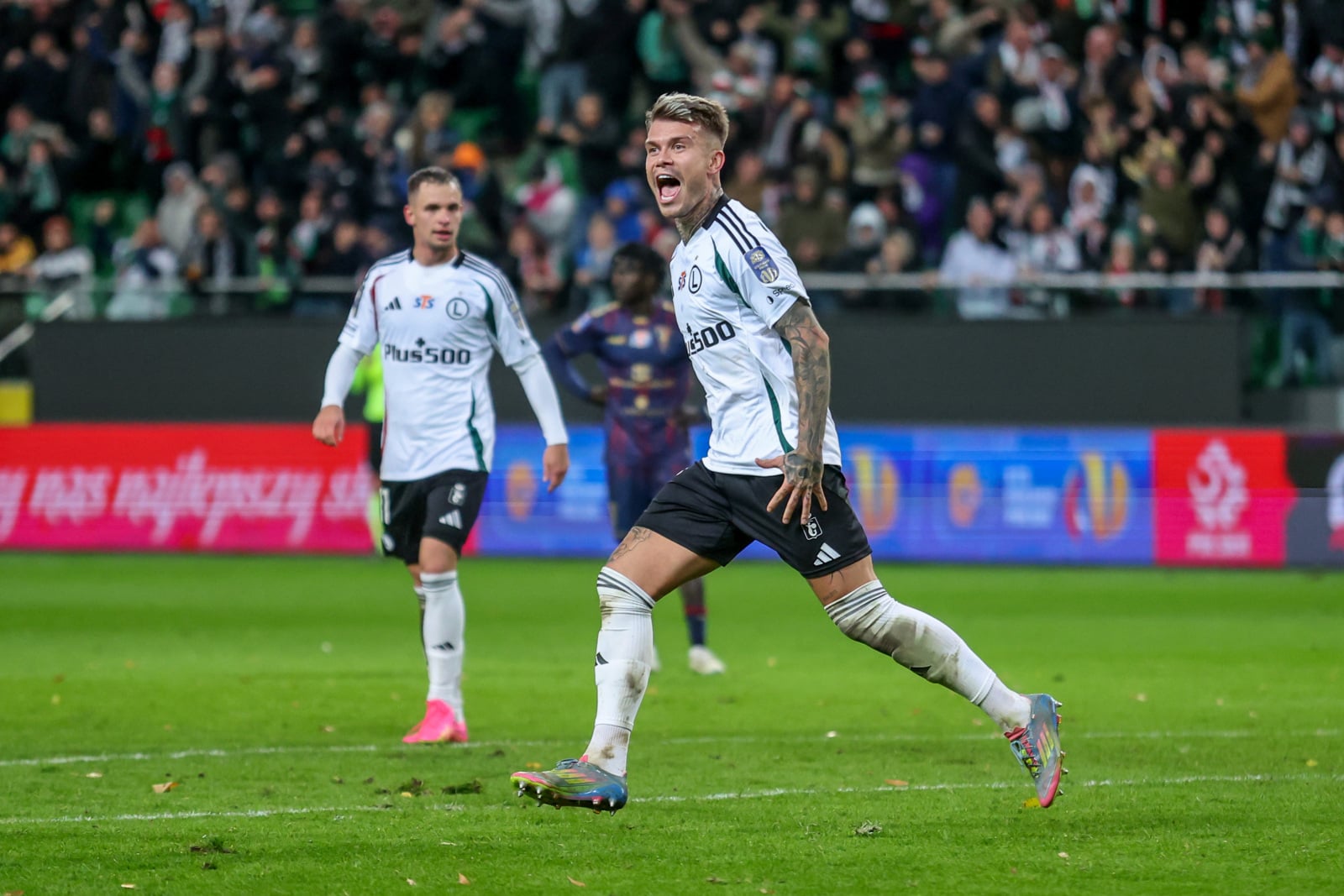Kamil Piątkowski: Legia powinna być na szczycie tabeli i wierzę, że tam wróci