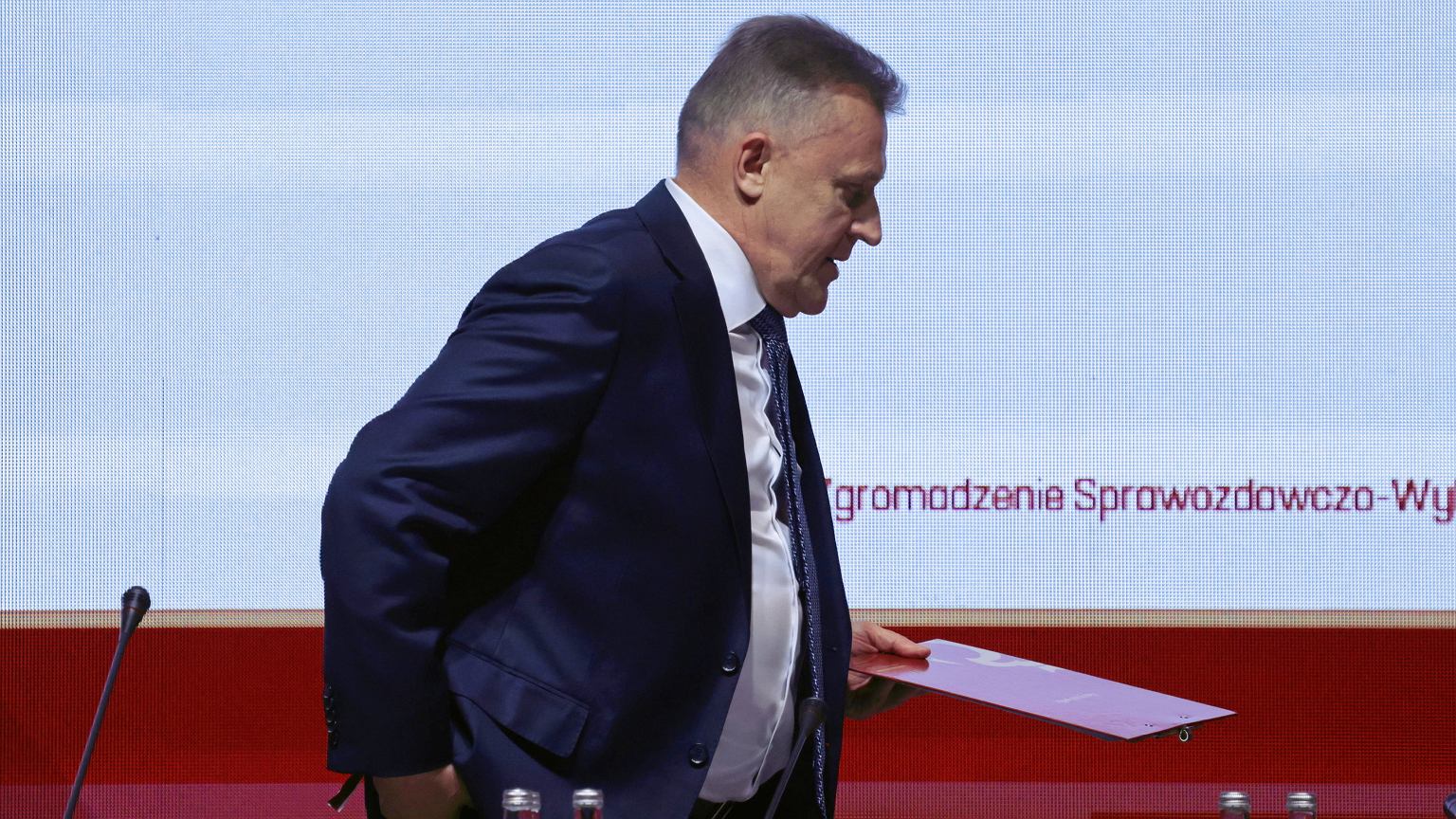 Burza po decyzji Kuleszy ws. Superpucharu. 