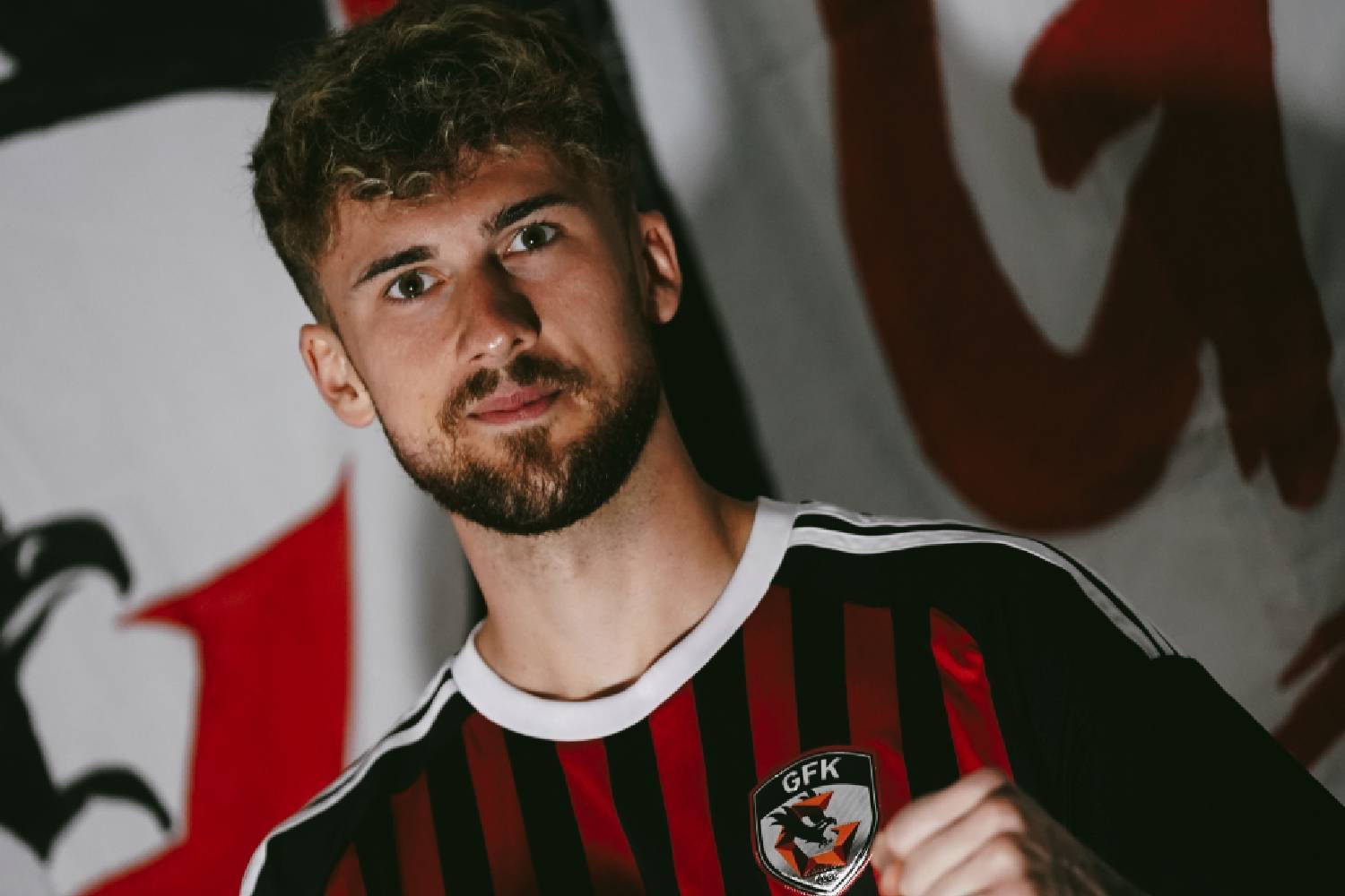 OFICJALNIE: Kacper Tobiasz w nowym klubie